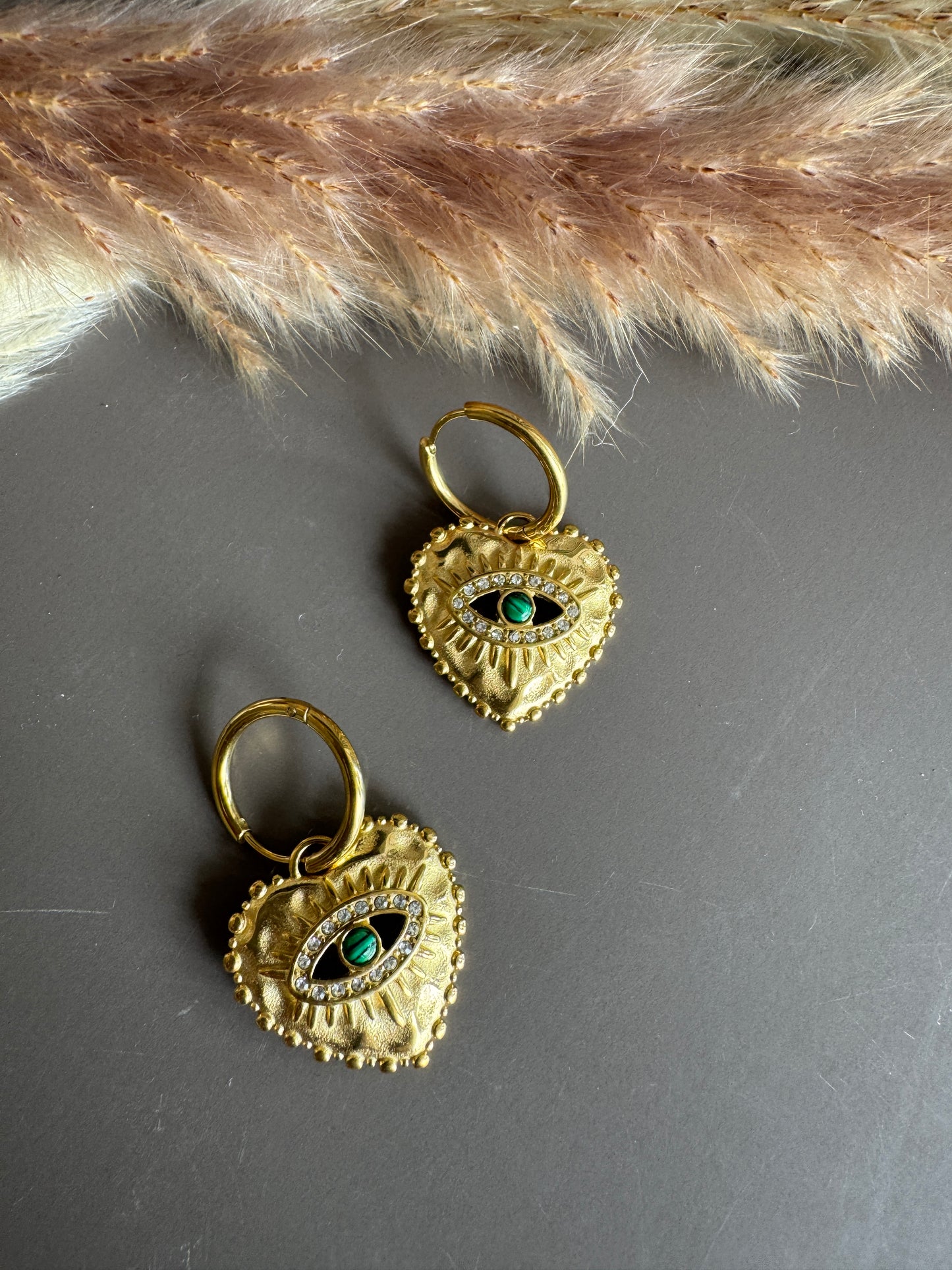 Xoxo earings