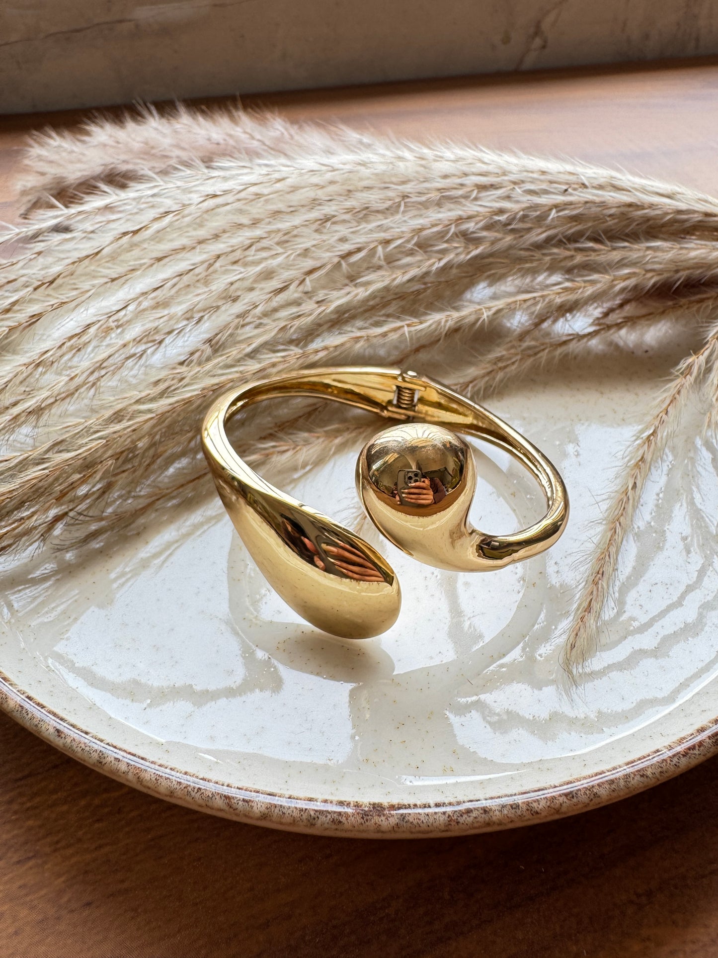 Droplet Cuffs