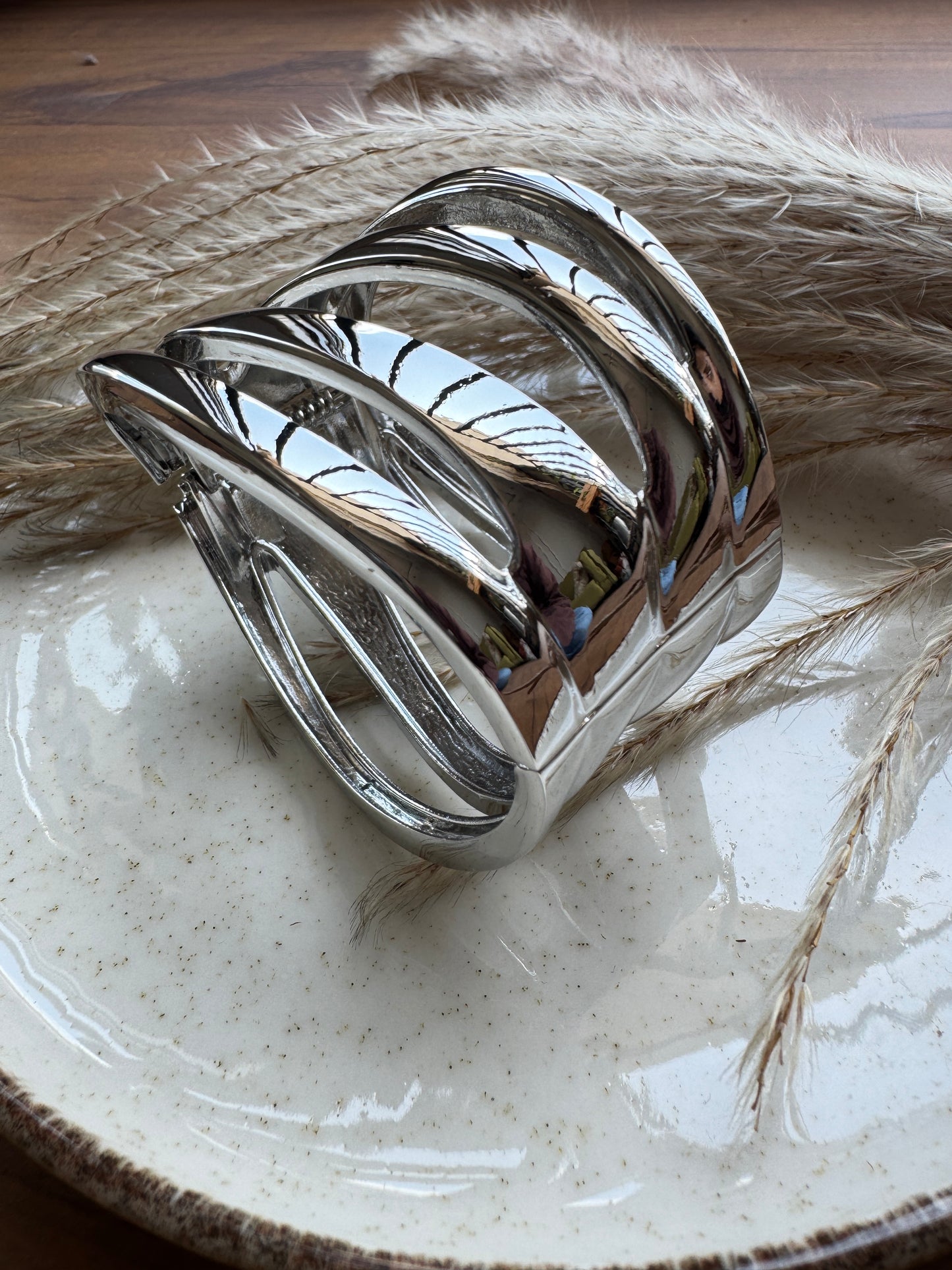 Swing cuffs