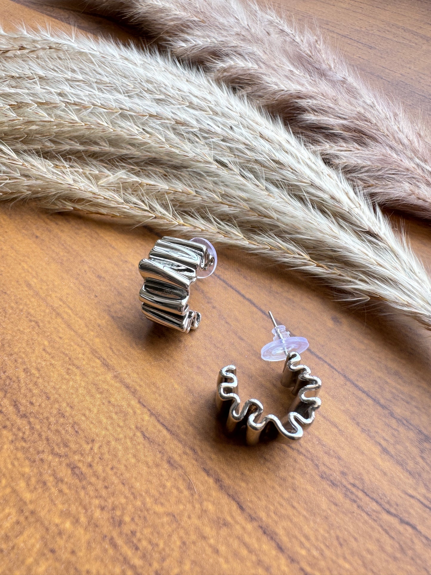 Twirl earrings