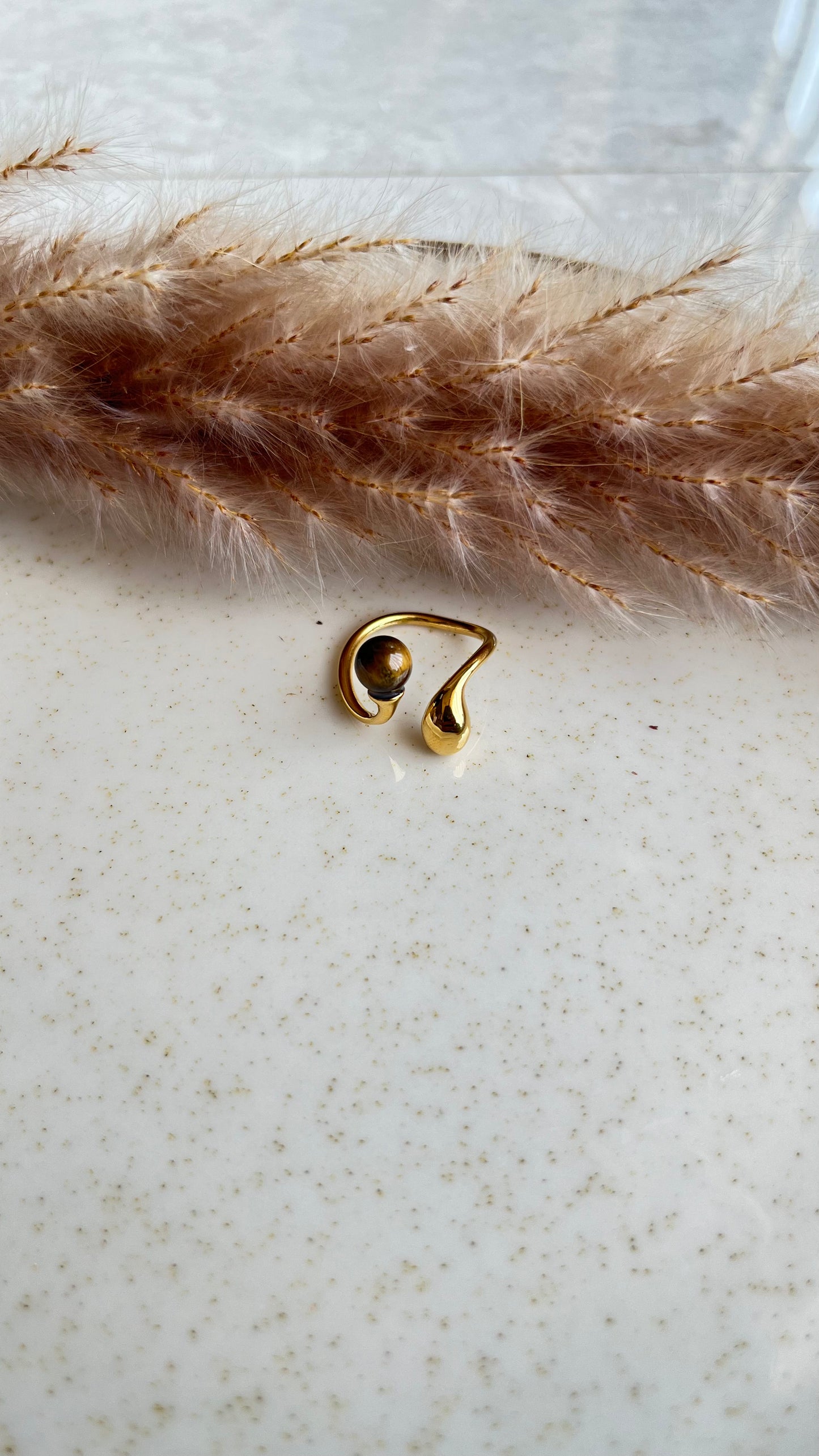 Loop ring