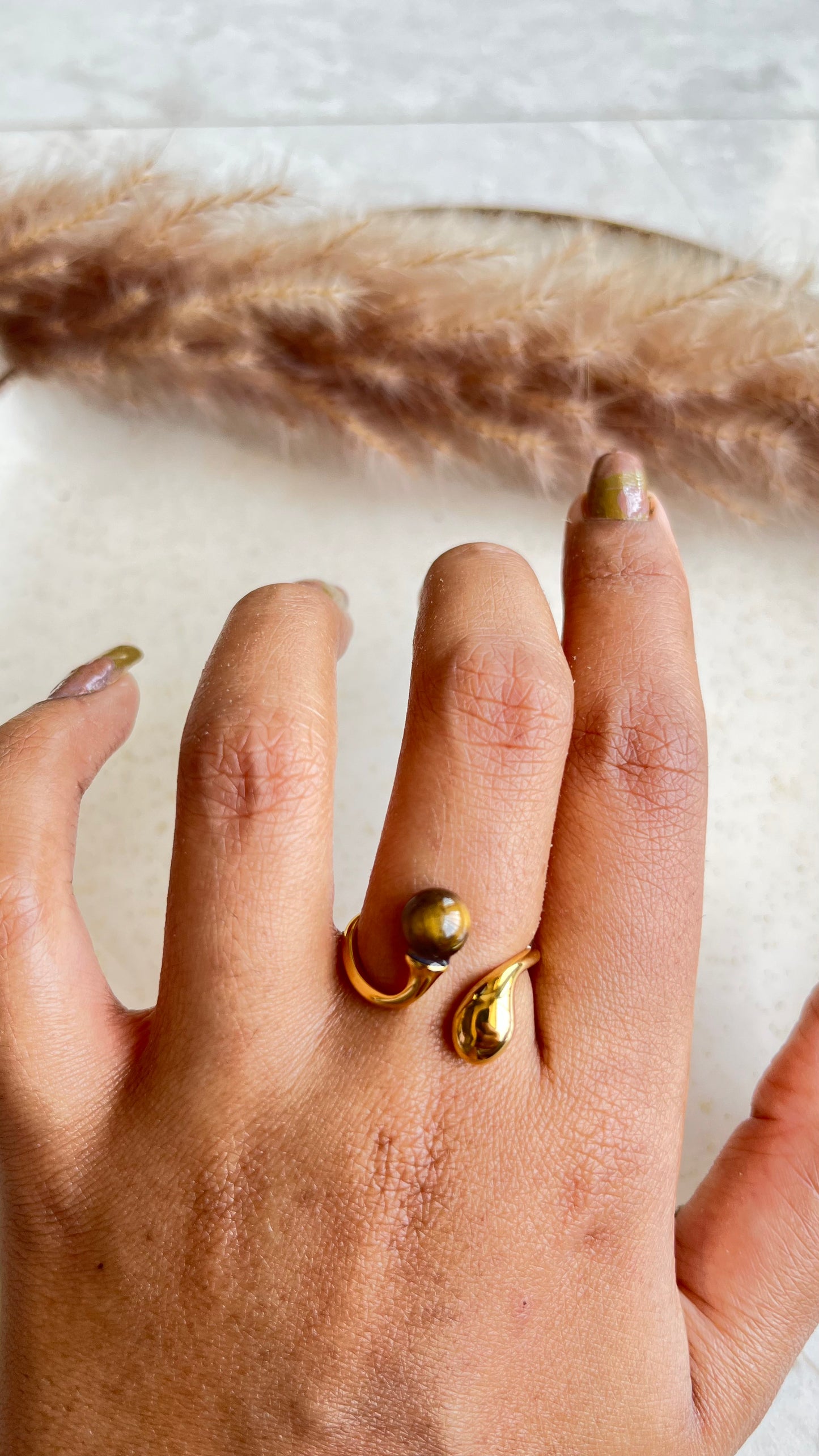 Loop ring