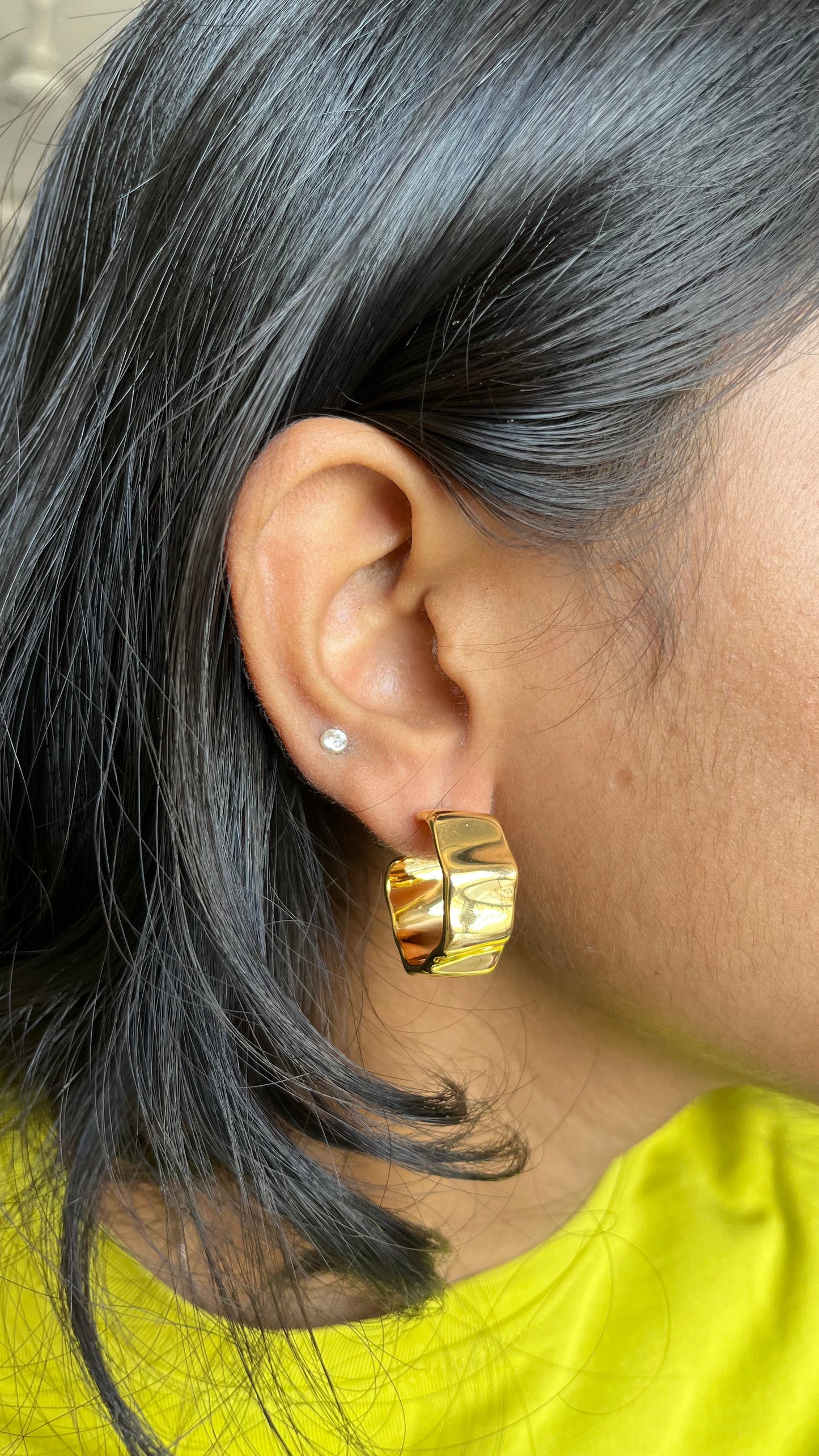 Delta Earings