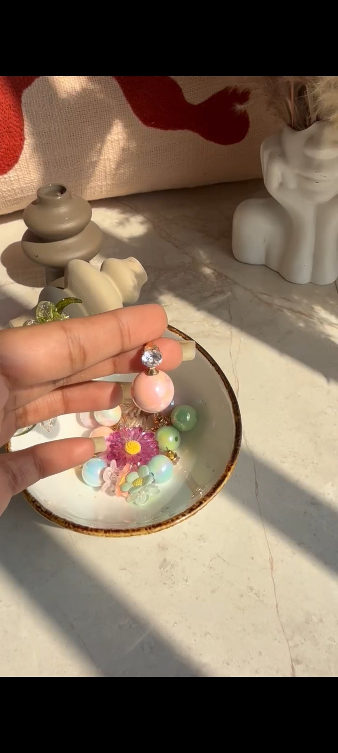 Bella Pearl drop earings