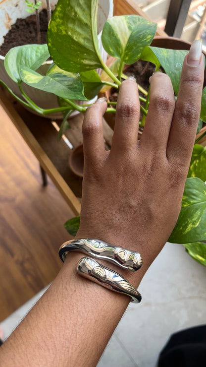 Triop Cuffs