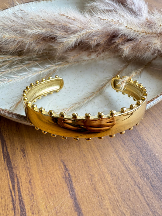 Spark bracelet