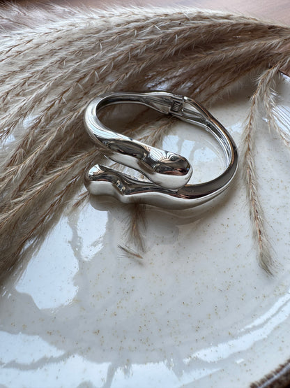 Triop Cuffs
