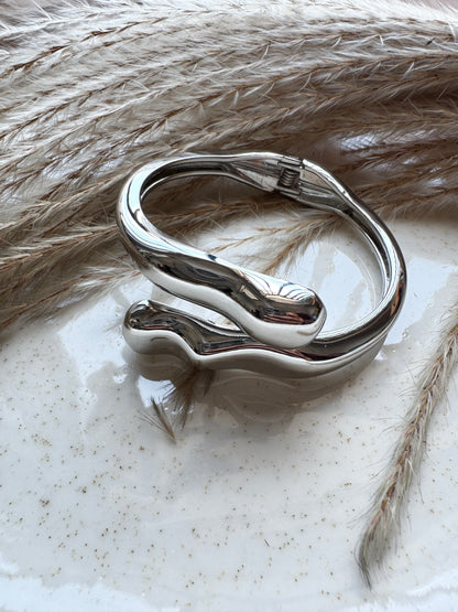 Triop Cuffs