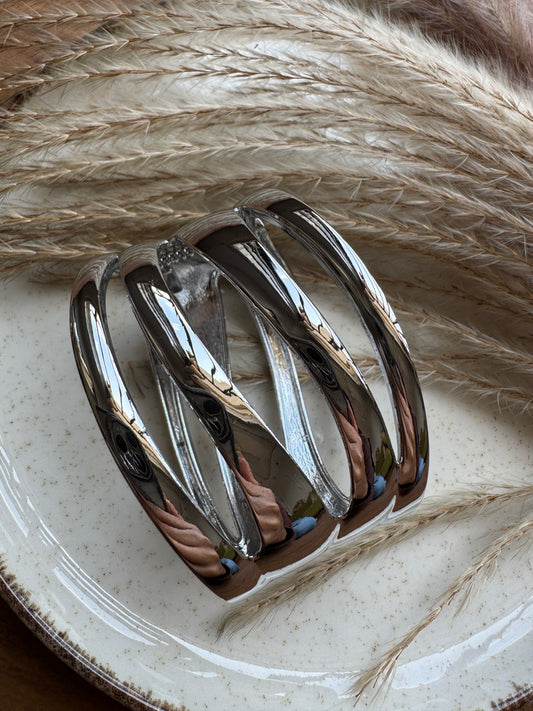 Swing cuffs