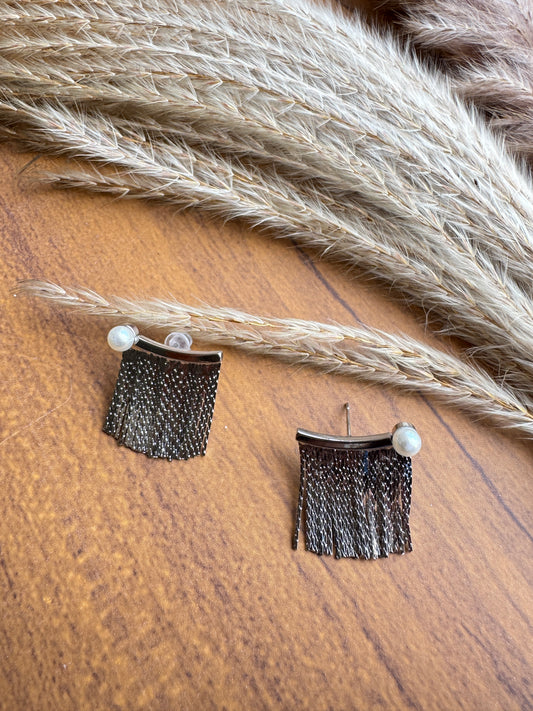 Pearl party earings