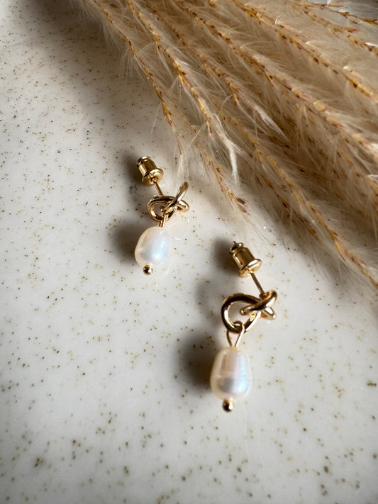 Entrel earings