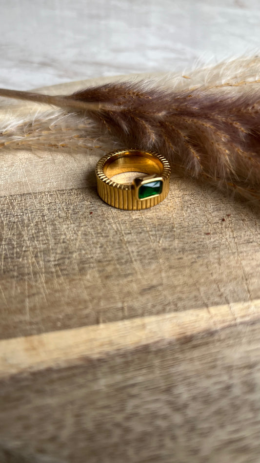 Emrald Ring