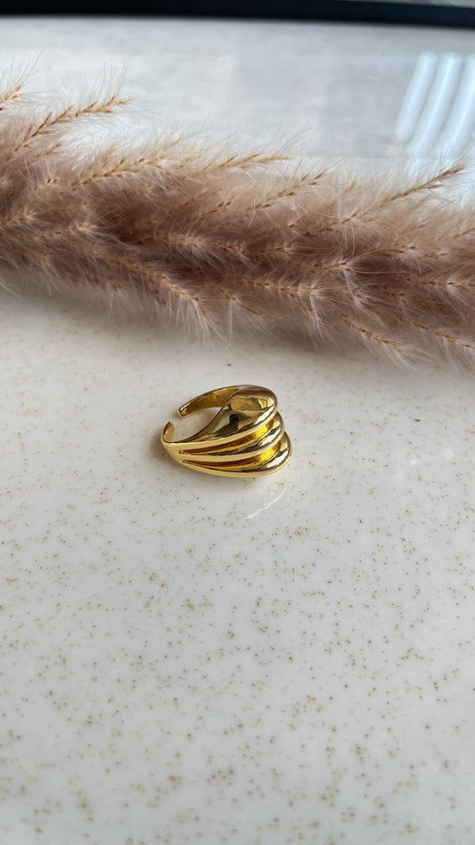 Luxe rings